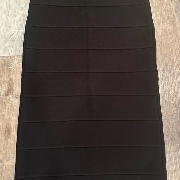 BCBG MaxAzria Black Leger Skirt Sz S Bodycon Goth Mobwife Versatile - Picture 4 of 7